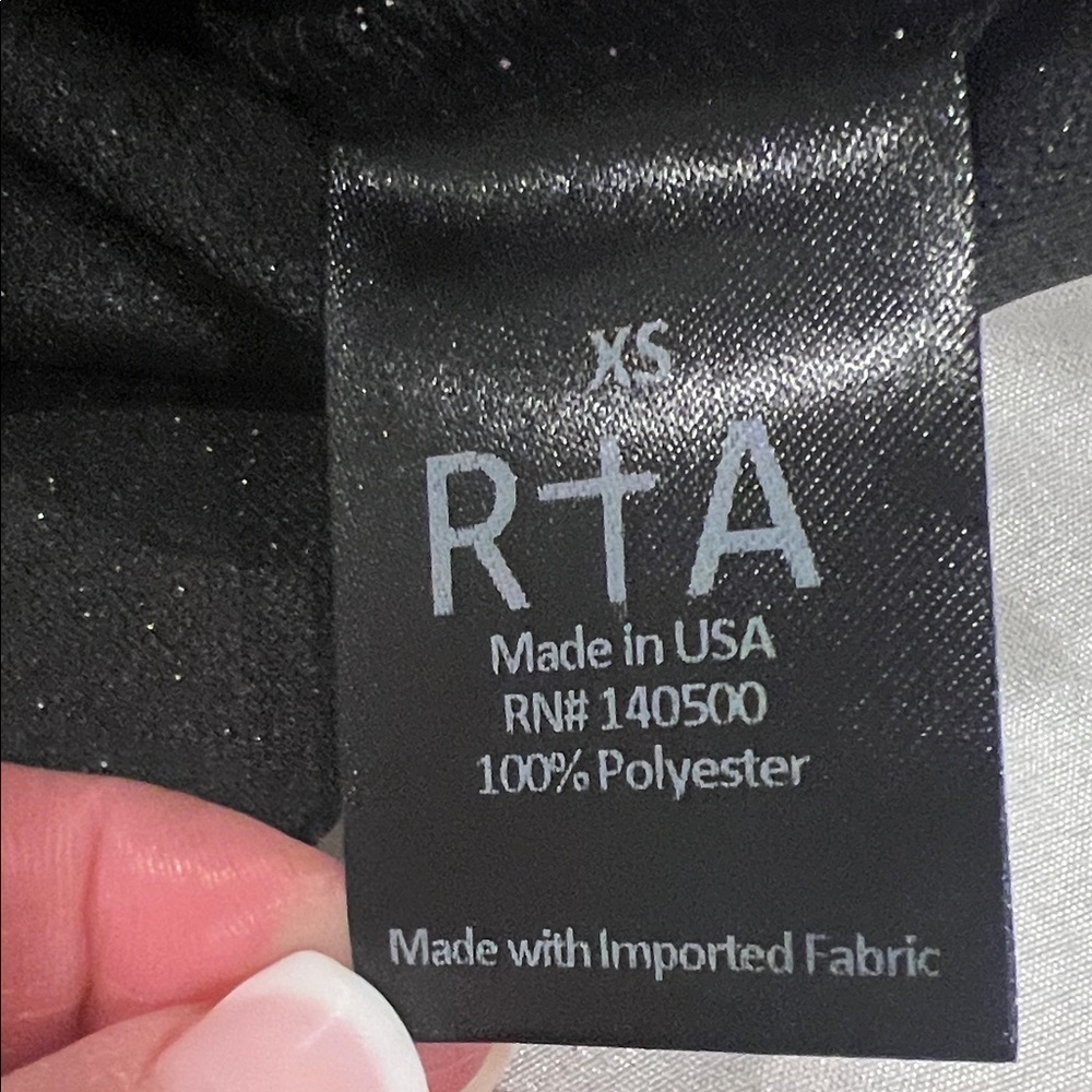 RTA Silver Sparkle One Shoulder Going Out Top XS NWOT - Picture 5 of 8